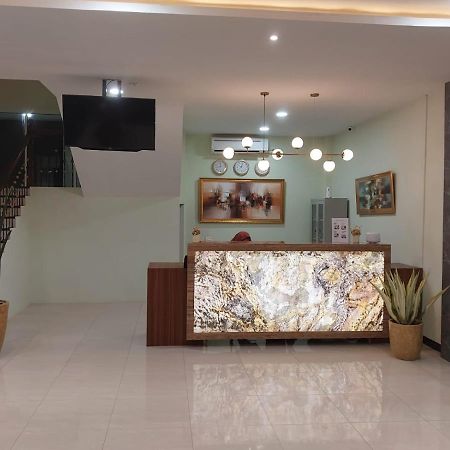 T Hotel Kualanamu Lubukpakam Exterior foto